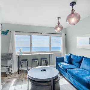 https://pinnacle-port-a-910.panamacity-beachhotels.com