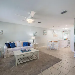 https://new-listing_ocean-views_steps-to-sand_sleeps-8_beach-essentials.panamacity-beachhotels.com
